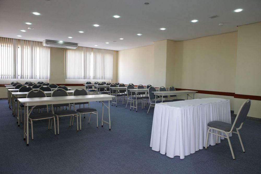 Sj Executive - San Juan Hotel